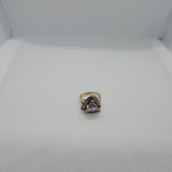 Vintage Sterling Silver Gold Plated Pink Triangle Ring (7) - Picture 6 of 6